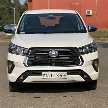 Toyota Innova Crysta ZX MT 7 STR DSL